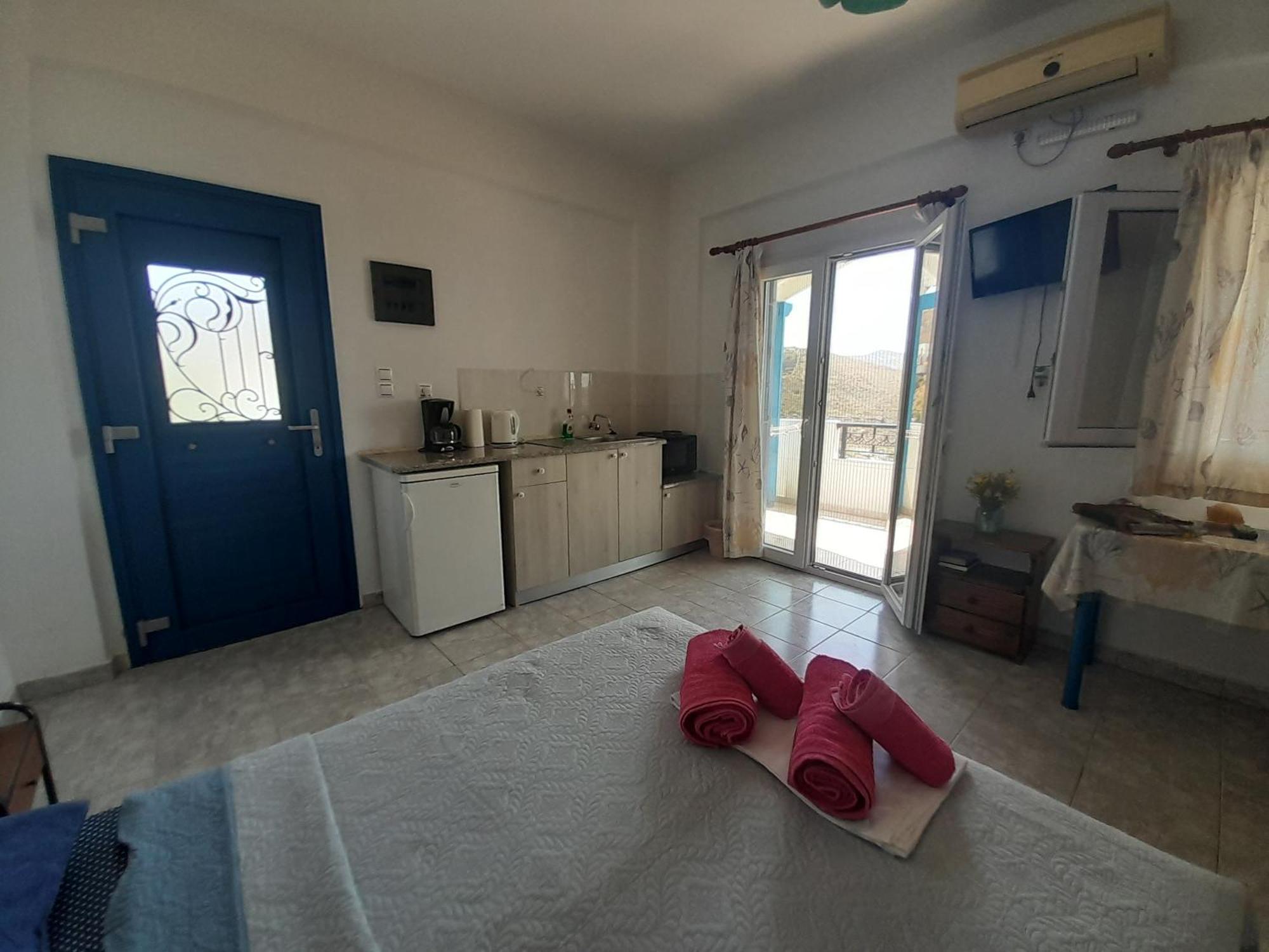 Studios Rena فورني إيكارياس المظهر الخارجي الصورة
